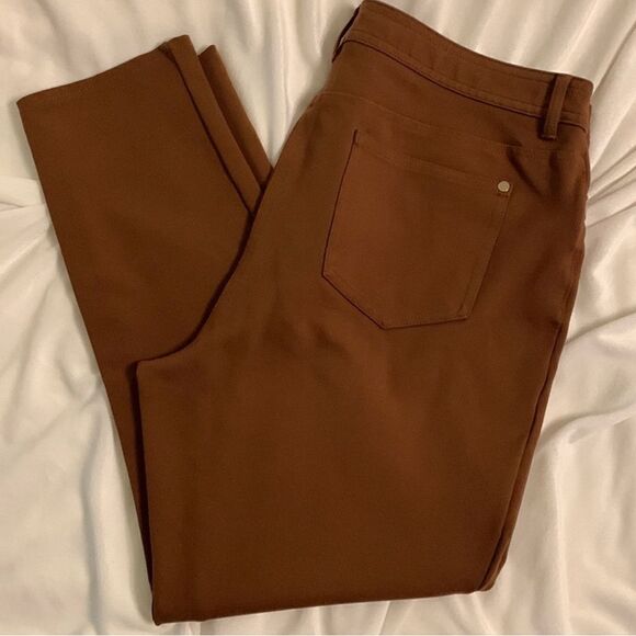 Chico’s “So Slimming” Refined Ponte Ankle Pant | Brown - Picture 3 of 16